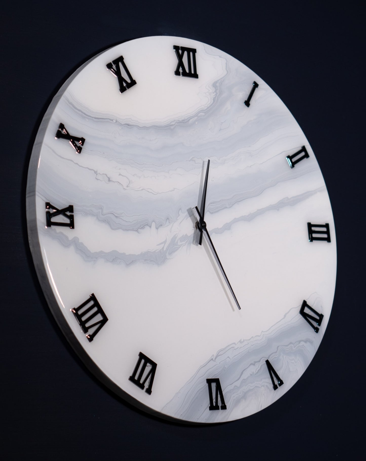 Orologio Da Parete in Resina Circolare – Effetto Marmo Carrara