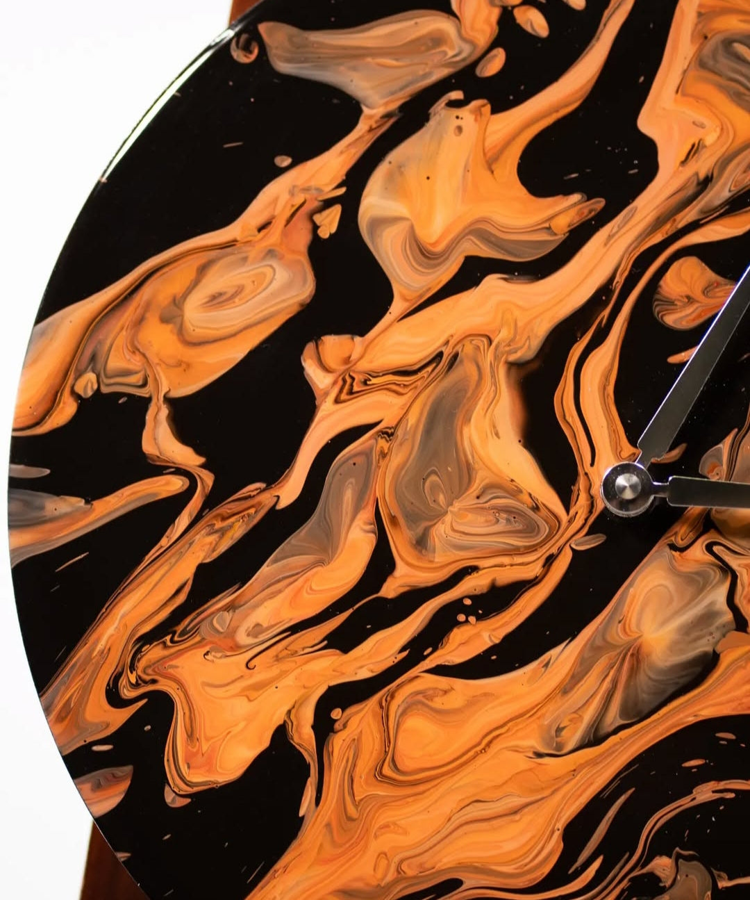 Orologio da Parete in Legno Resina Karma 30 cm di diametro