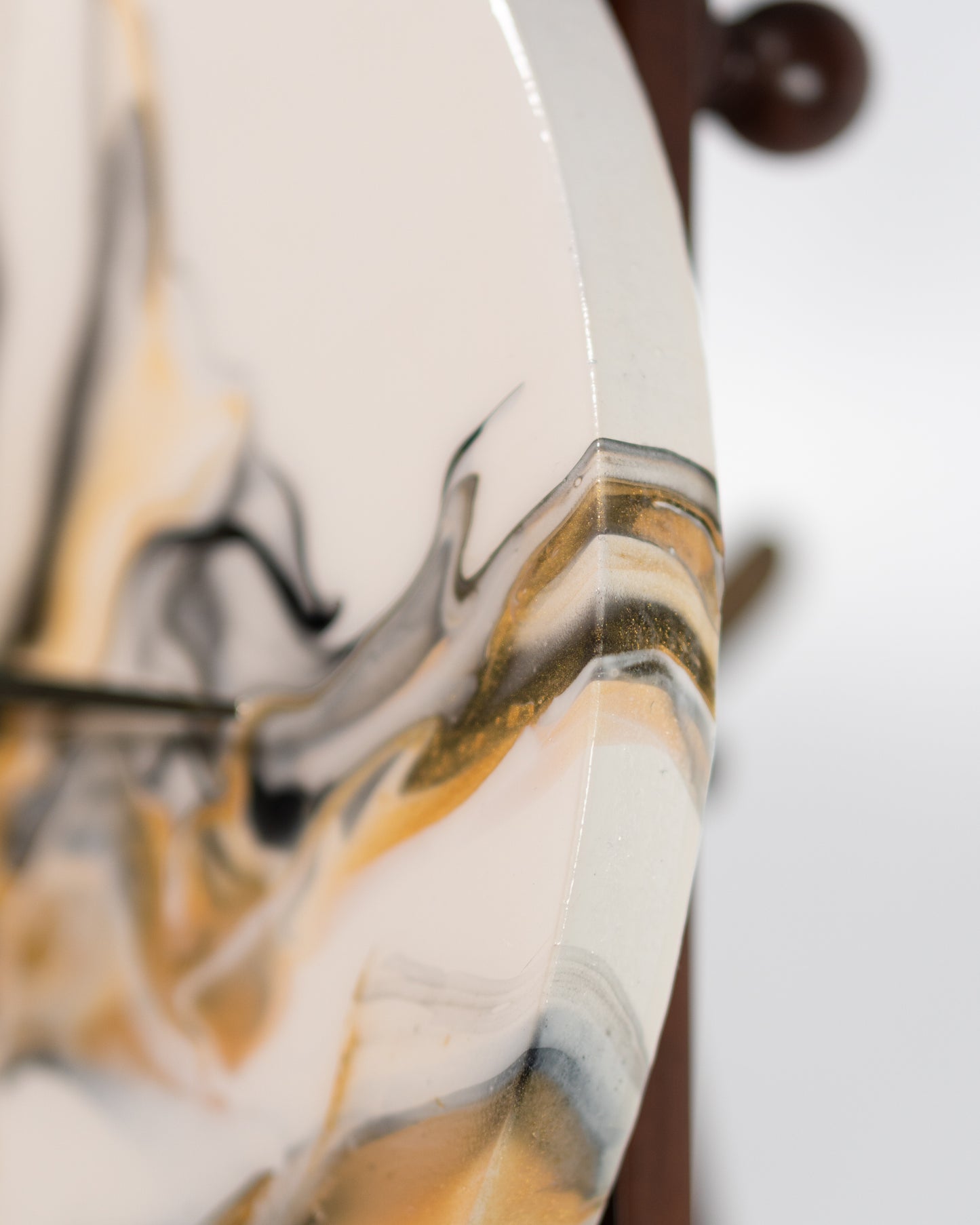 Orologio da Parete in Legno Resina Bianco Oro 30 cm di diametro