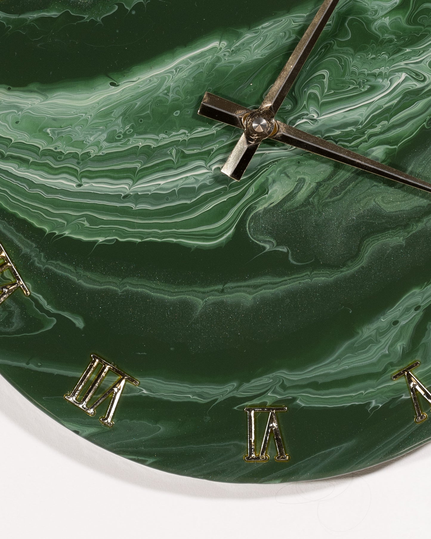 Orologio da Parete in Legno Resina effetto Marmo Verde Alpi 30 cm di diametro