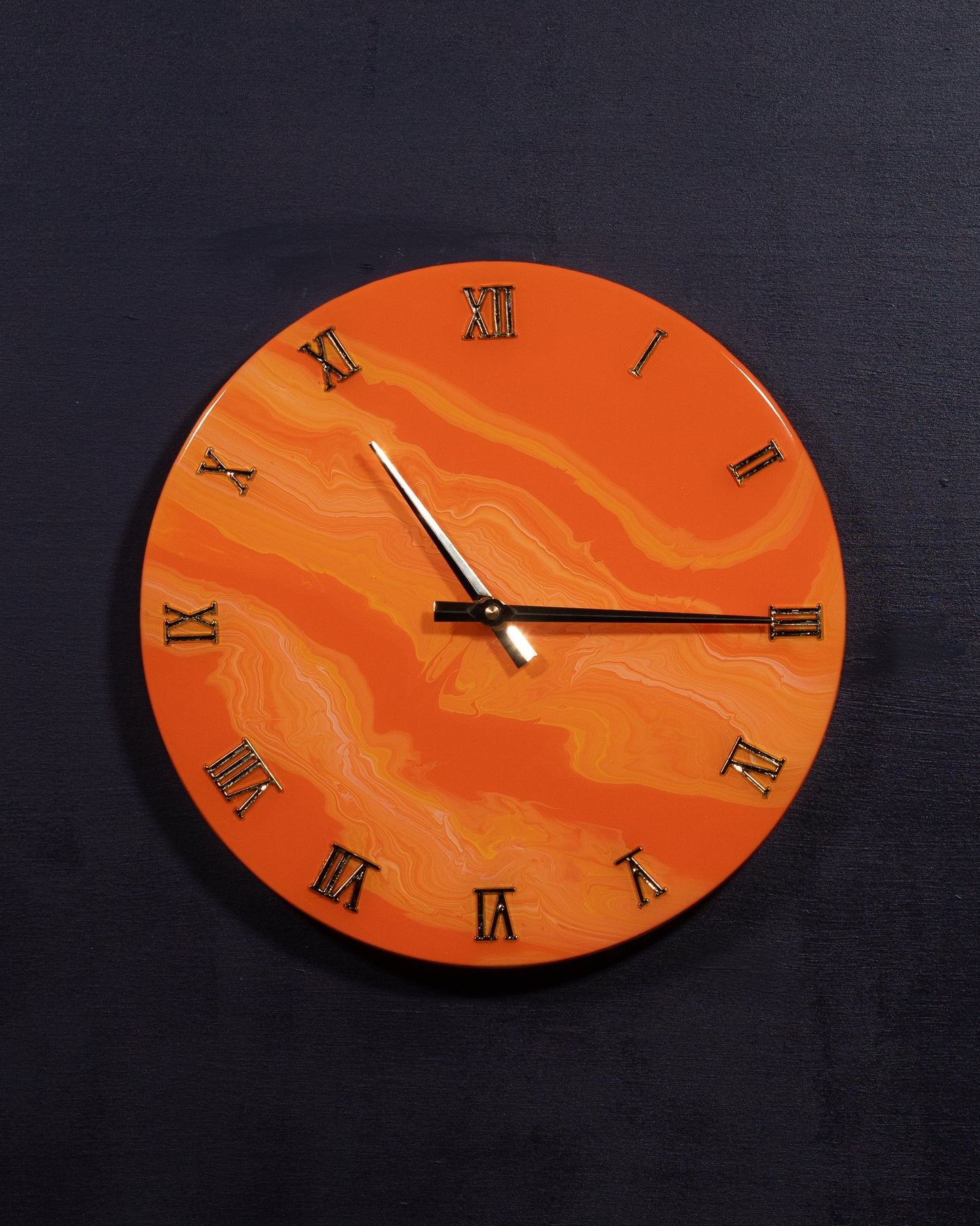 Orologio da Parete in Legno Resina Arancione 30 cm di diametro