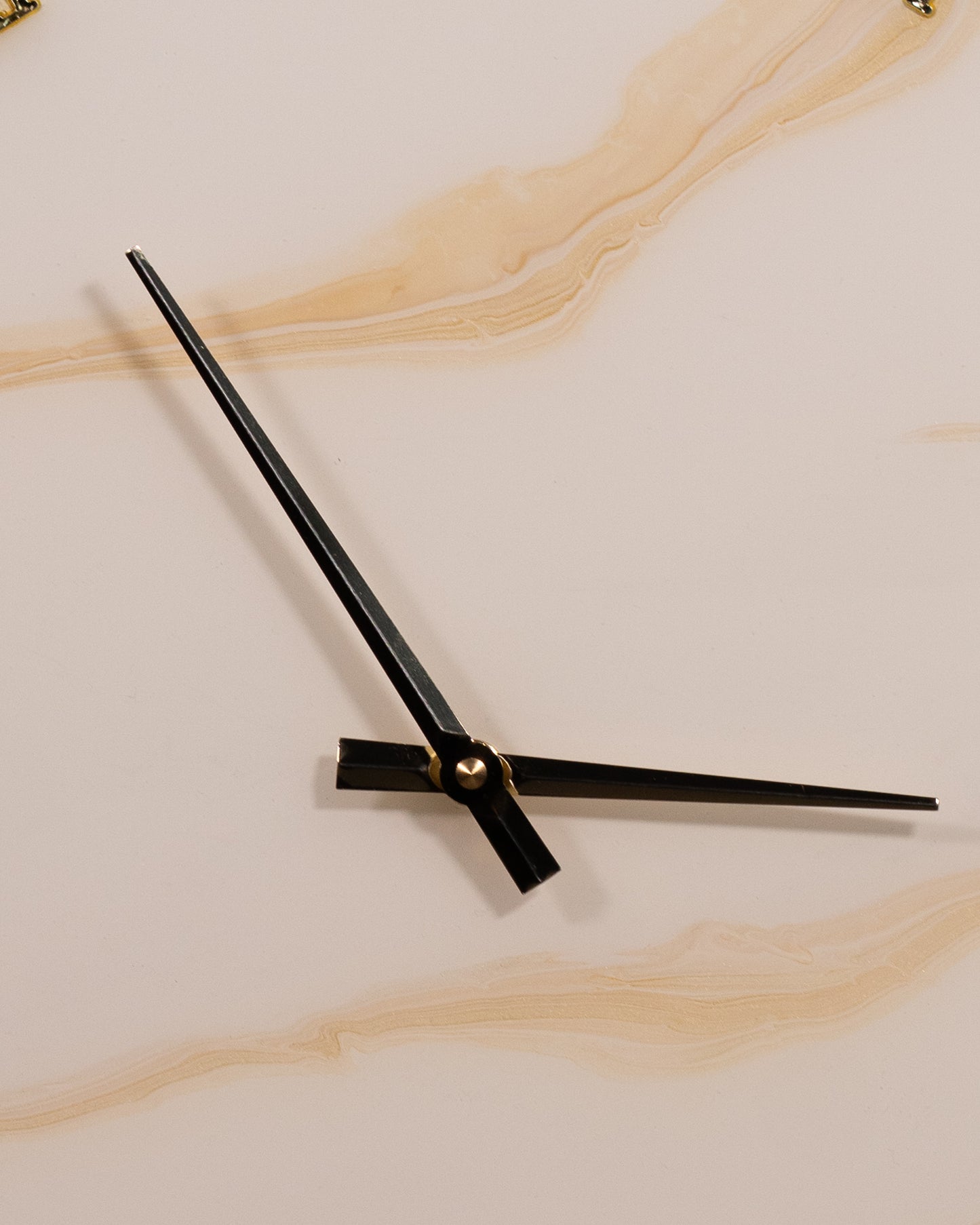 Orologio da Parete in Legno Resina Bianco Oro 40 cm di diametro