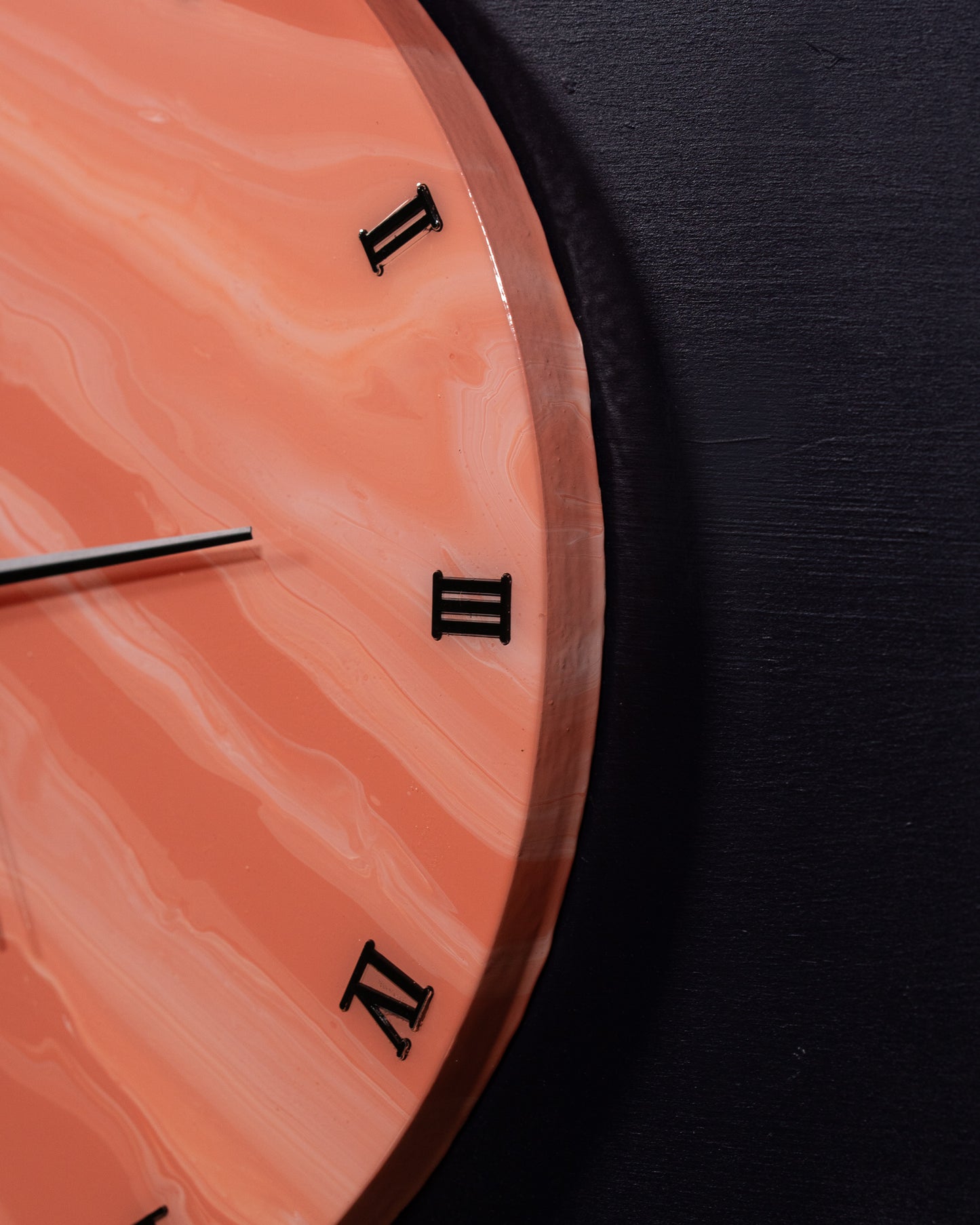 Orologio da Parete in Legno Resina effetto Marmo Rosa di Venezia 40 cm di diametro