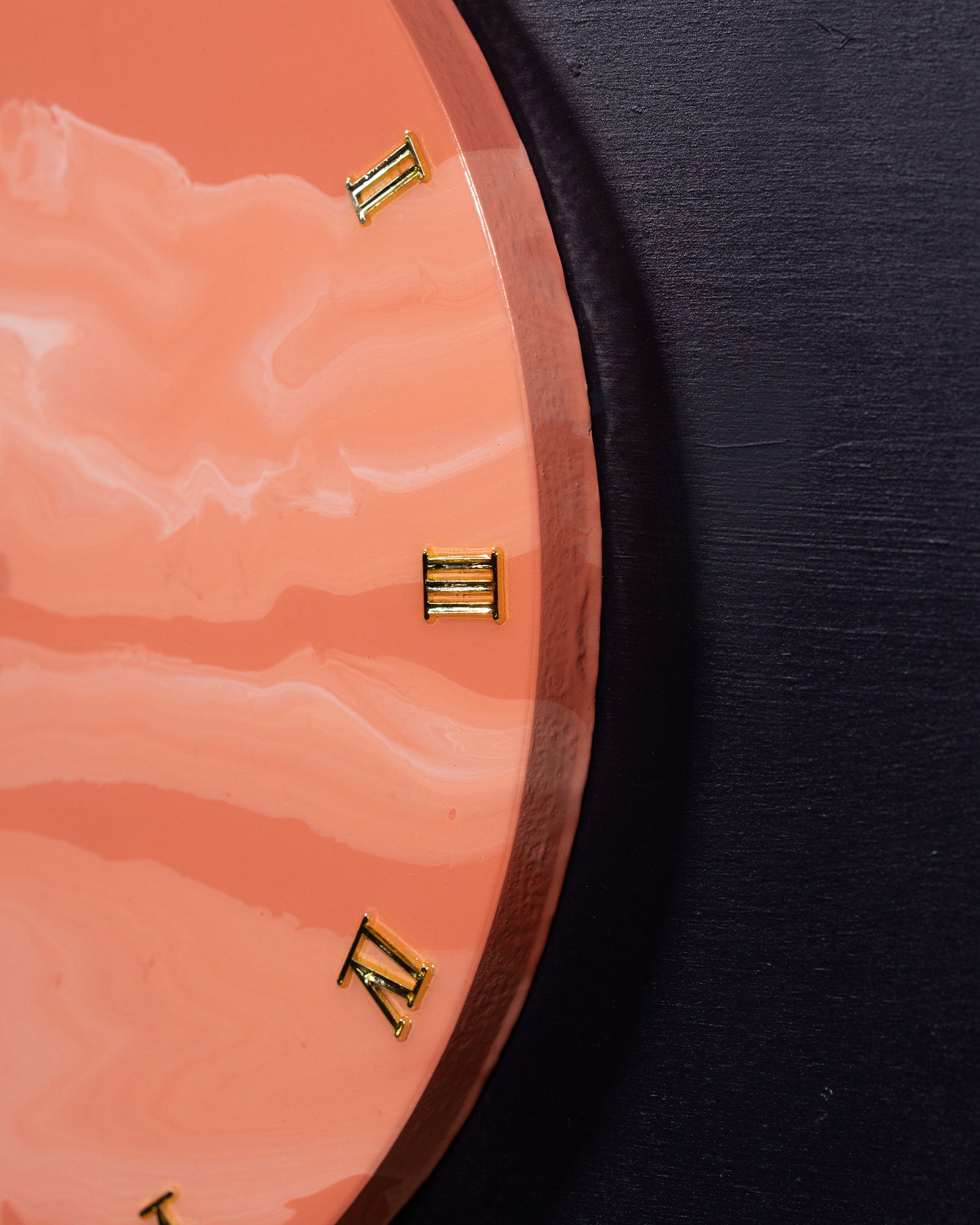 Orologio Da Parete in Resina Circolare – Effetto Marmo Rosa di Venezia