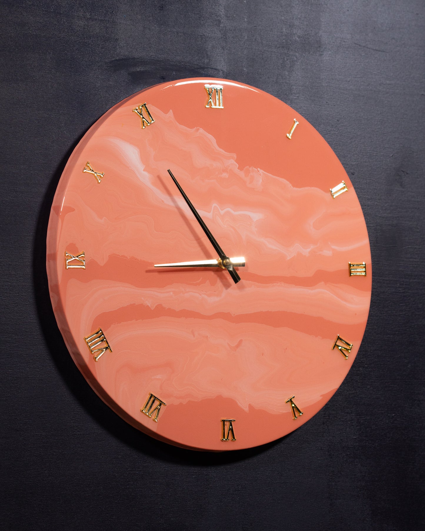 Orologio Da Parete in Resina Circolare – Effetto Marmo Rosa di Venezia