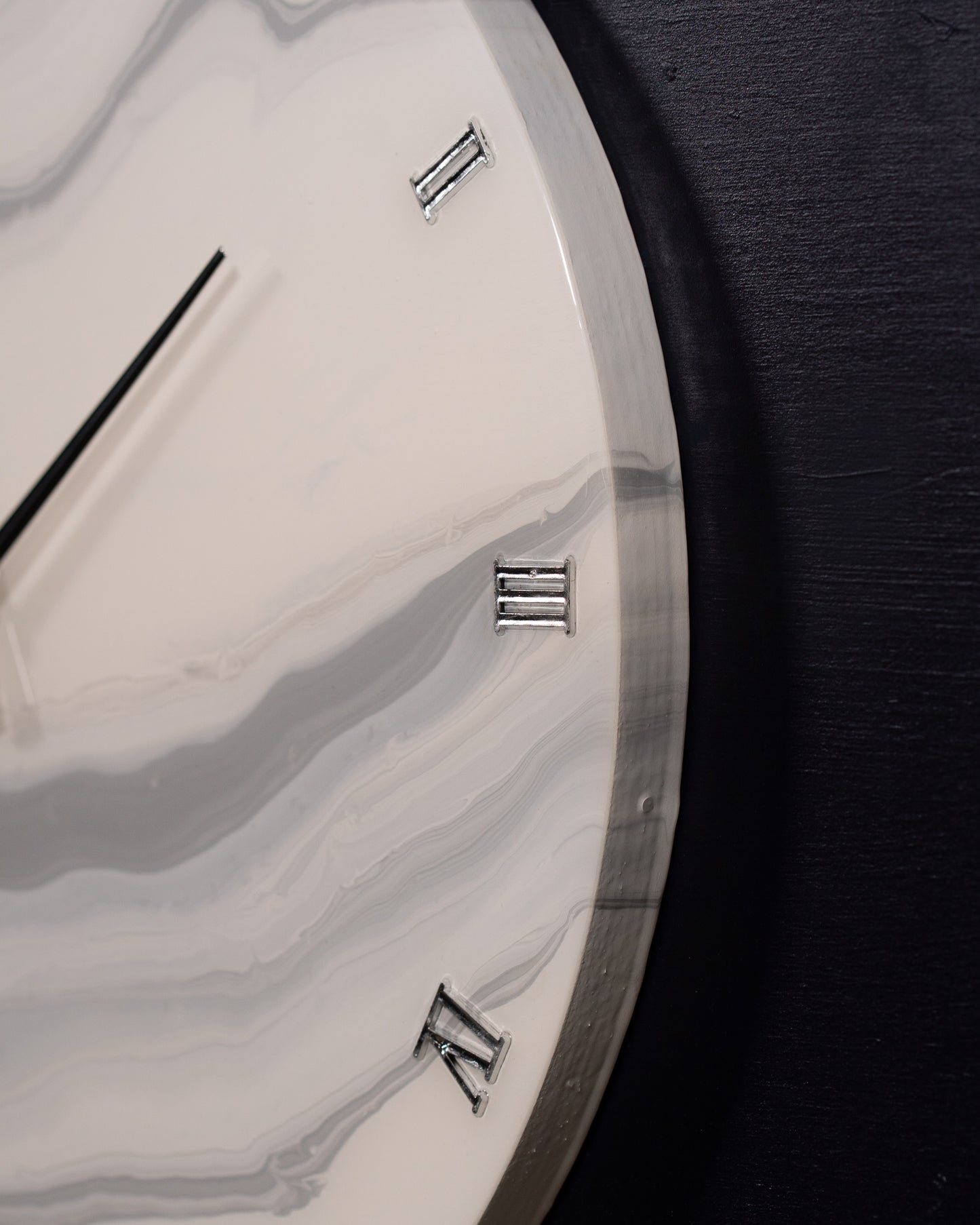 Orologio da Parete in Legno Resina effetto Marmo Carrara 40 cm di diametro