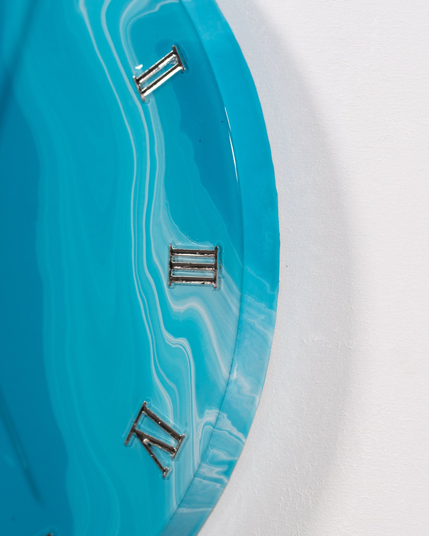 Orologio Da Parete in Resina Circolare – Marmo Azzurro