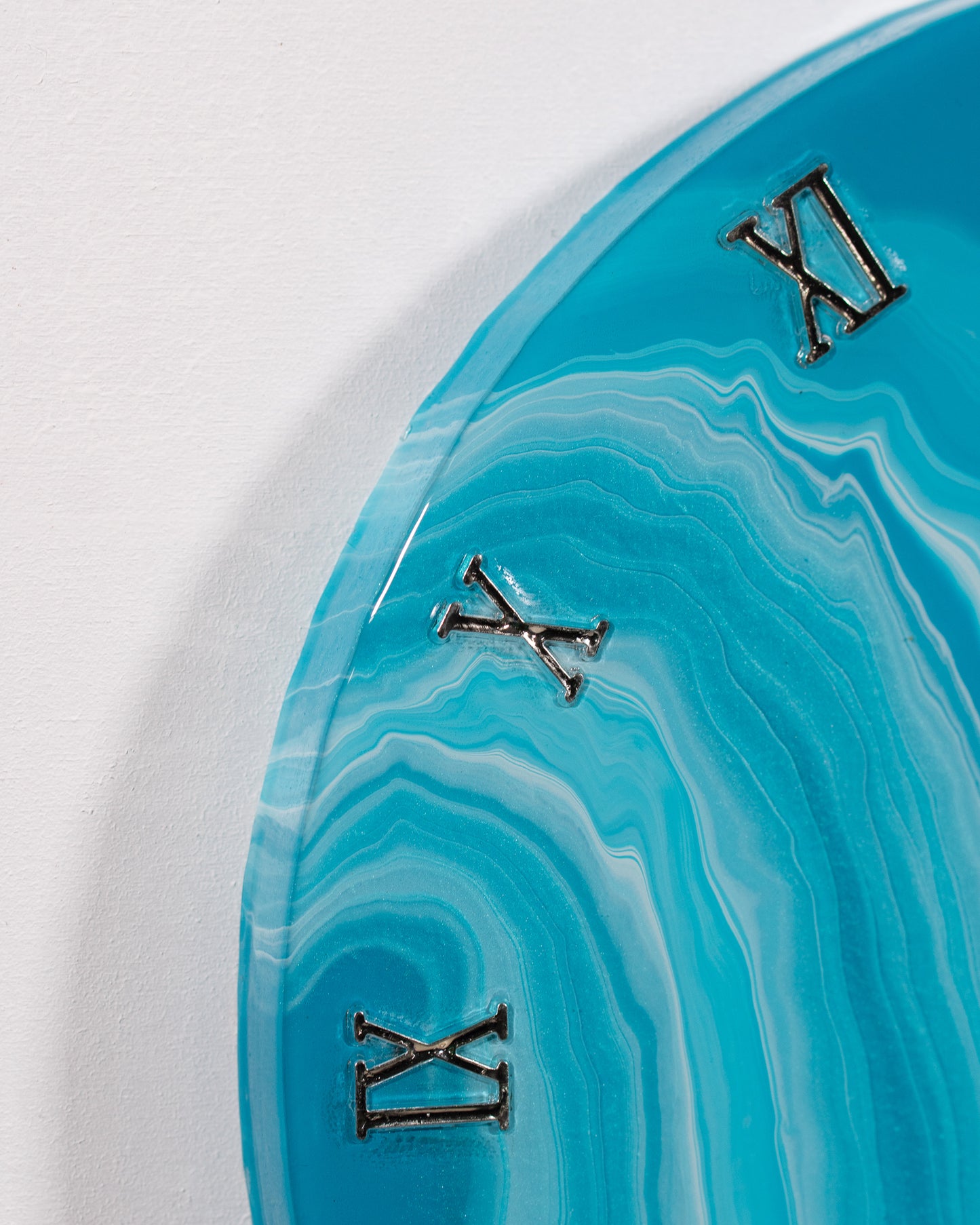 Orologio Da Parete in Resina Circolare – Marmo Azzurro