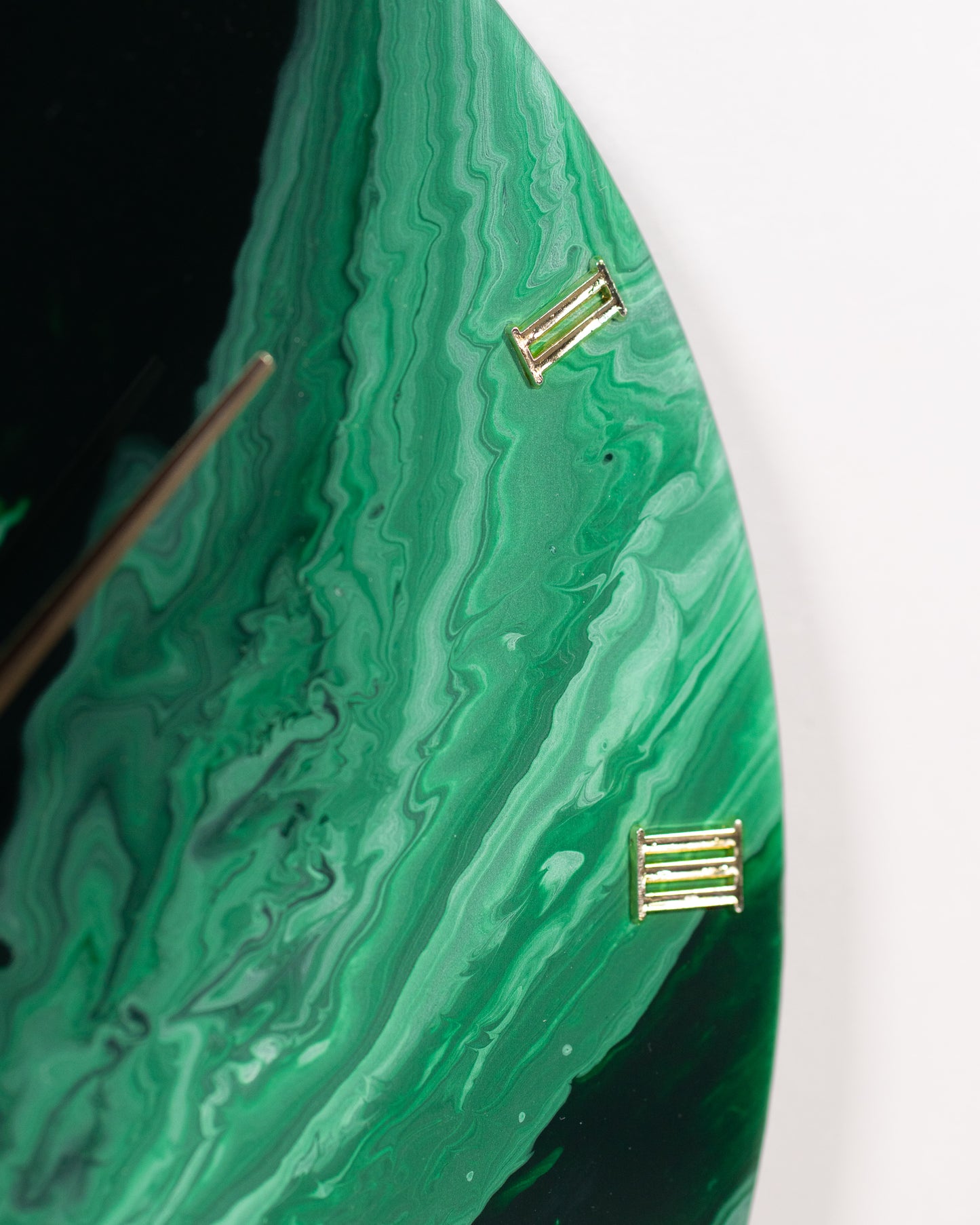 Orologio da Parete in Legno Resina effetto Marmo Verde Alpi 40 cm di diametro