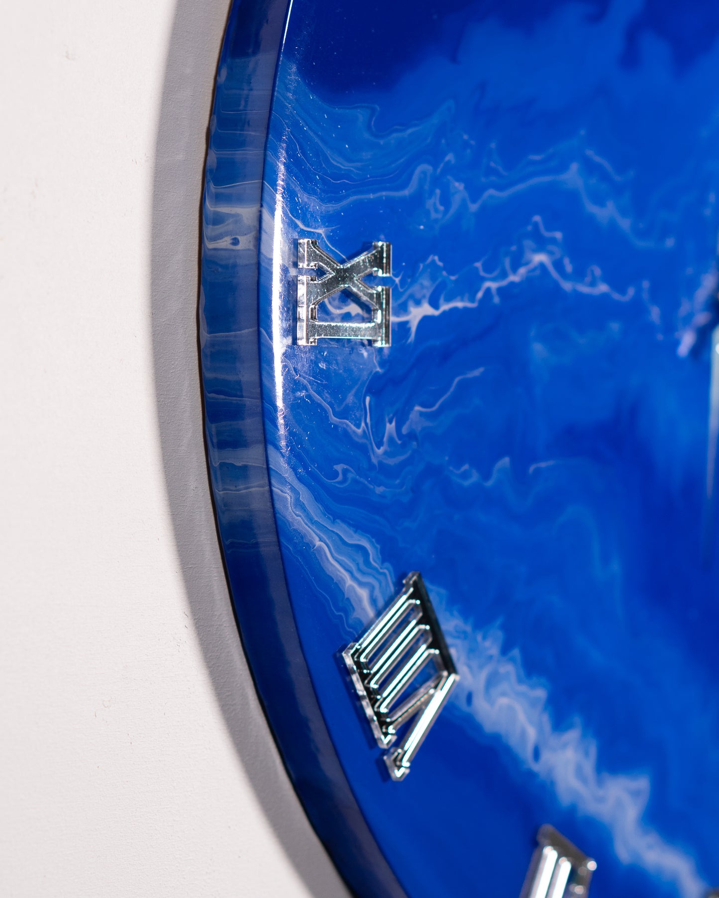 Orologio da Parete in Legno Resina fantasia in Blu 50 cm di diametro