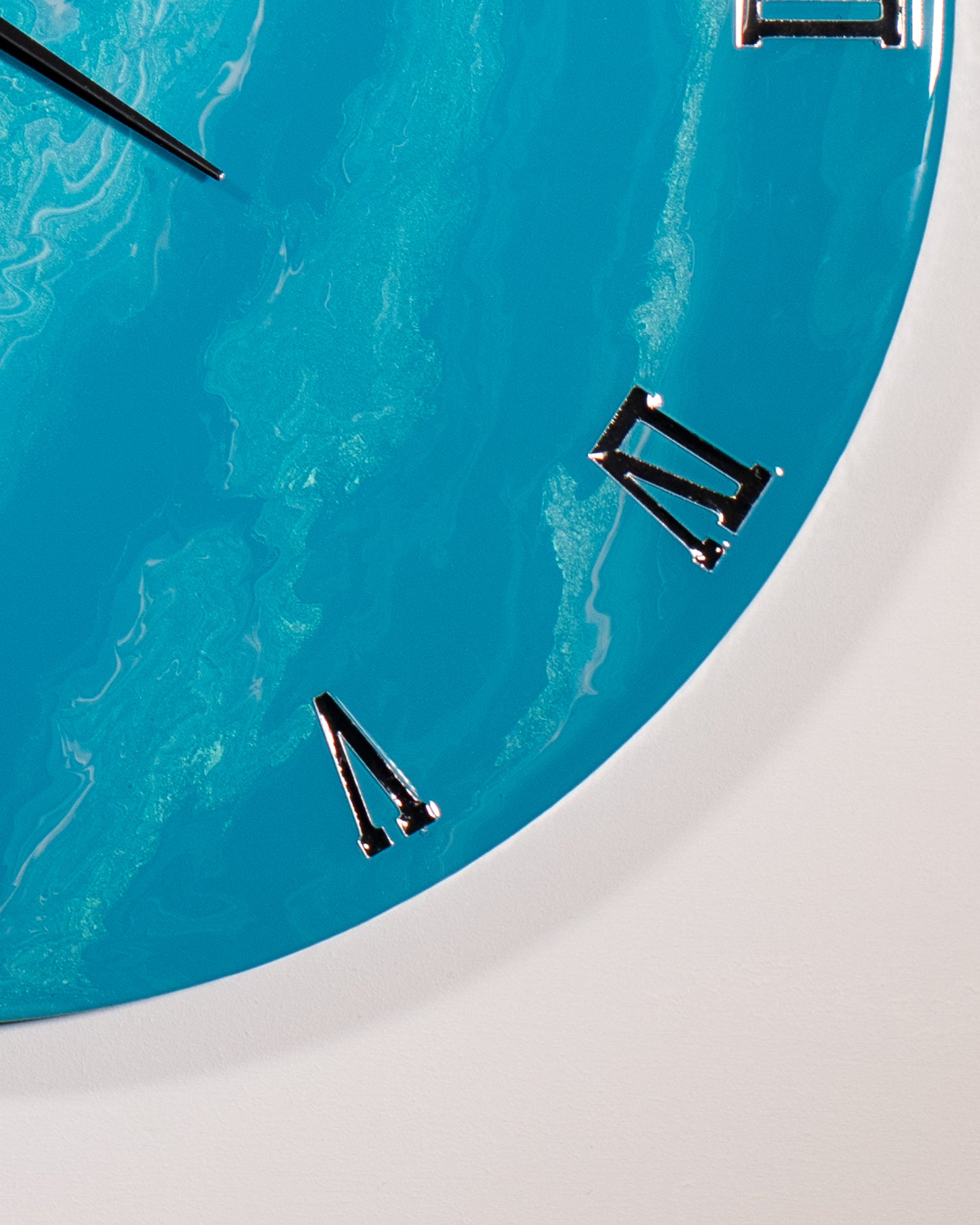 Orologio Da Parete in Legno Resina effetto Marmo Azzurro 50 cm di diametro.