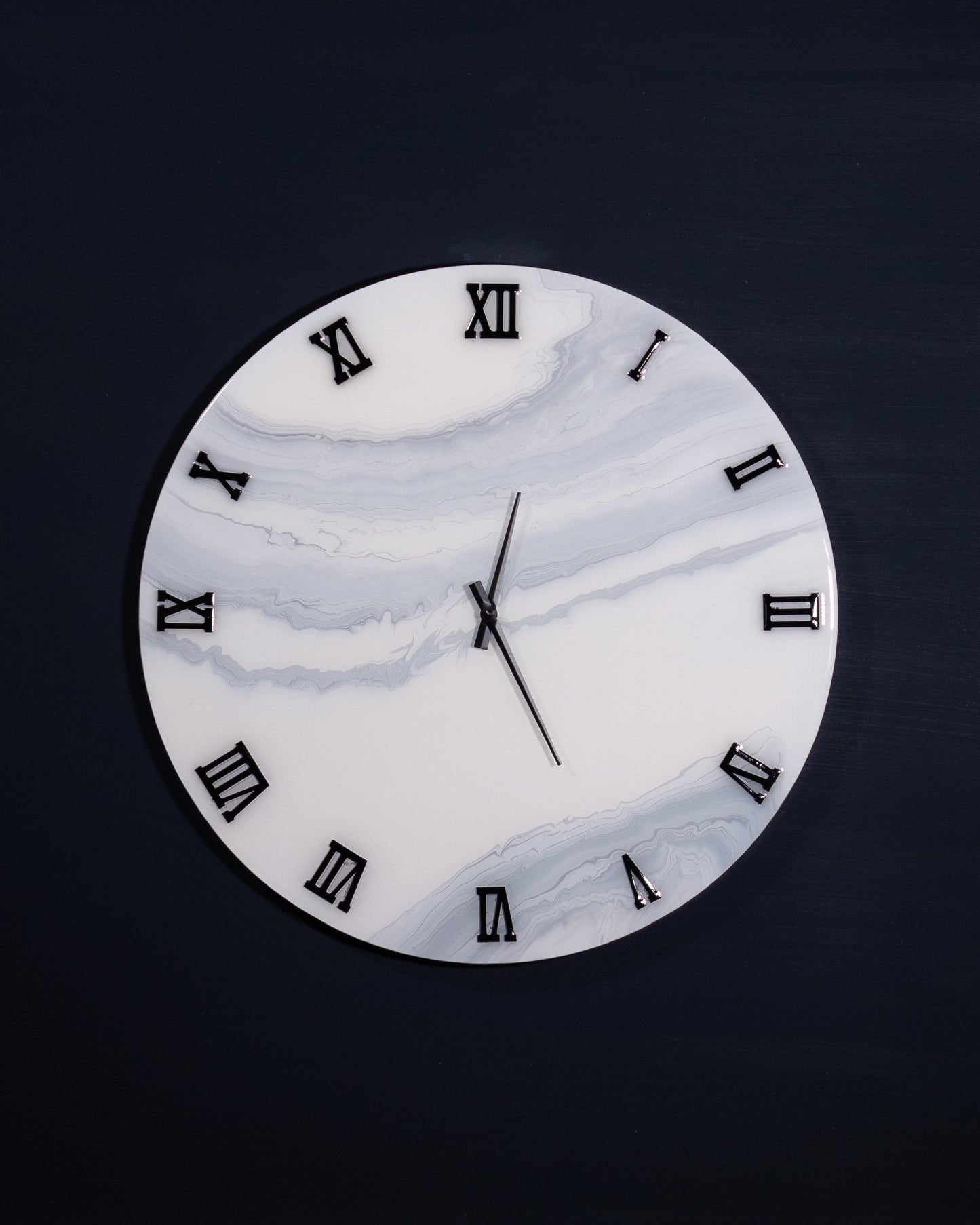 Orologio da Parete in Legno Resina effetto Marmo Carrara 50 cm di diametro