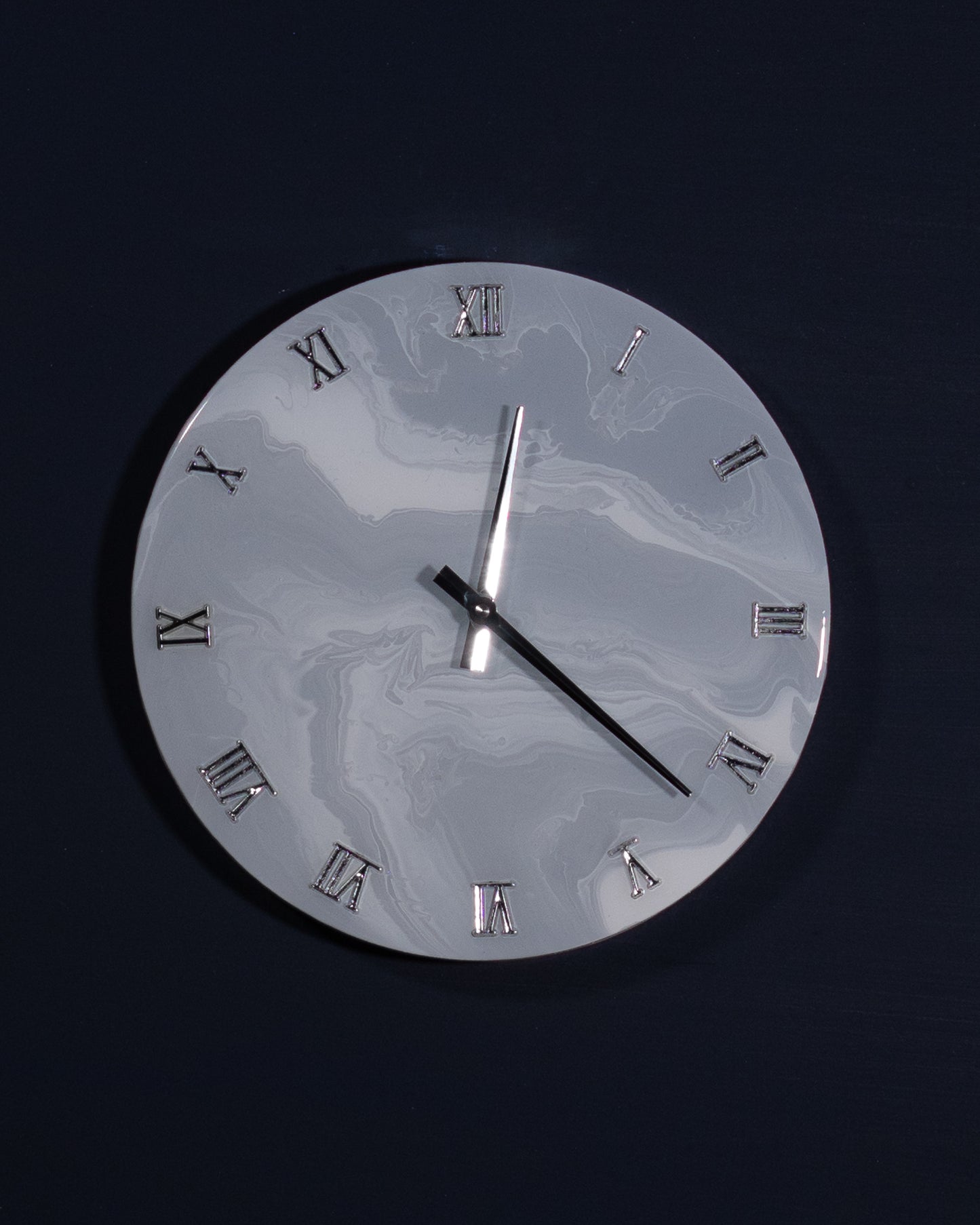 Orologio da Parete in Legno Resina effetto Marmo Grigio 30 cm di diametro