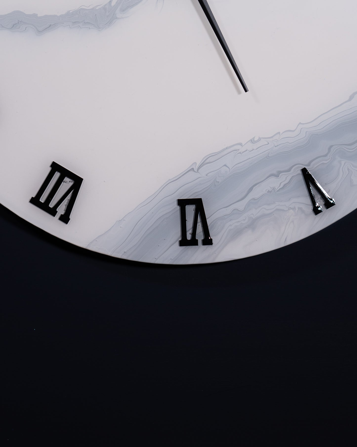Orologio da Parete in Legno Resina effetto Marmo Carrara 50 cm di diametro