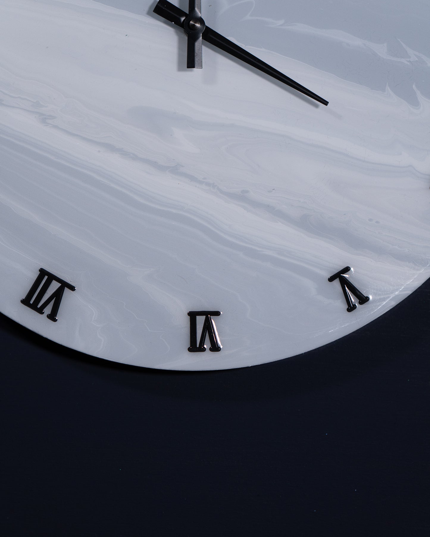 Orologio da Parete in Legno Resina effetto Marmo Grigio 40 cm di diametro
