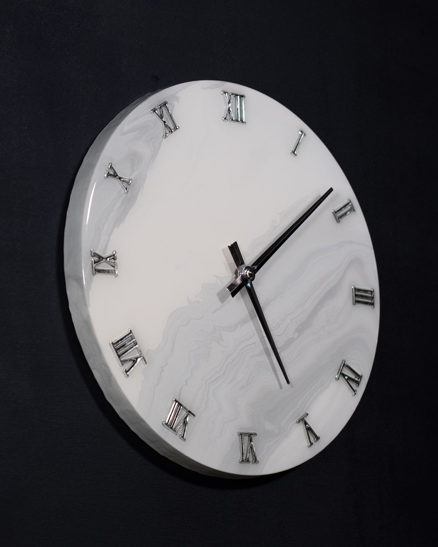 Orologio Da Parete in Resina Circolare – Effetto Marmo Carrara