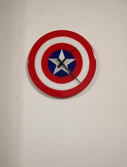 Lavoro su commissione Orologio da Parete in Legno Resina tema Capitan America 30 cm di diametro