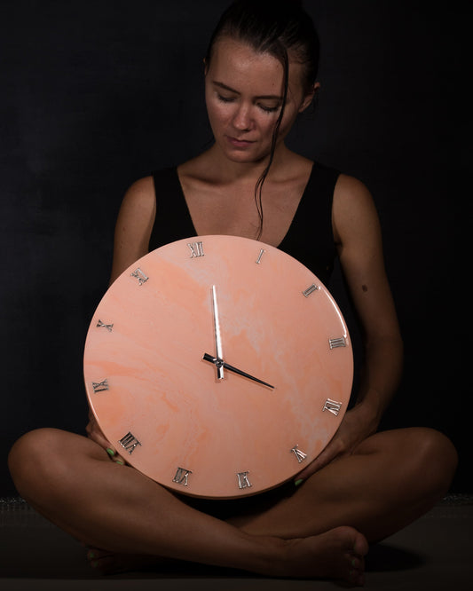 Orologio da Parete in Legno Resina effetto Marmo Rosa di Portogallo 40 cm di diametro