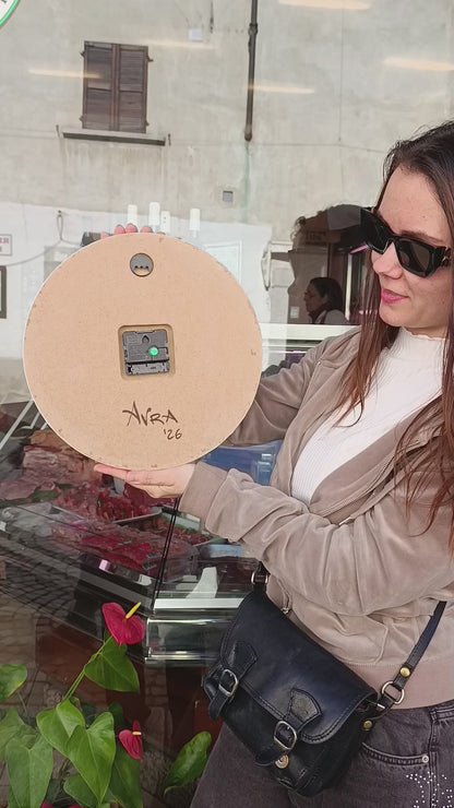 Lavoro su commissione Orologio da Parete in Legno Resina con Logo Mucca 30 cm di diametro